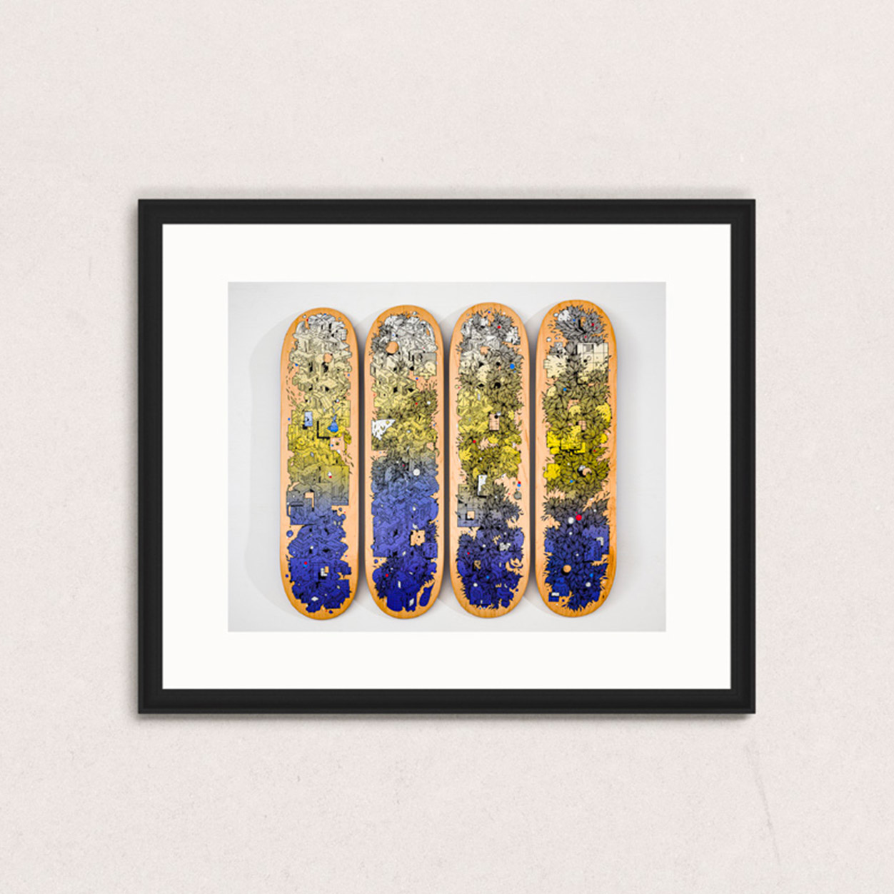 Face à l'oeuvre de Wenc - Photo par Lionel Rault